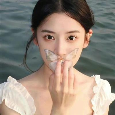 夜晚某处